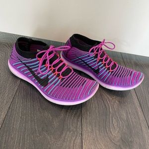 Women’s Nike Free Flyknit Sneakers